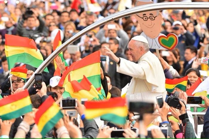 Francisco, el papa que pidió perdón a los pueblos indígenas en Bolivia.