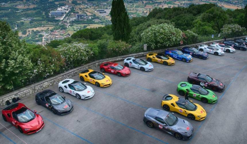 Ferrari Cavalcade 2025: Ushuaia deslumbró al mundo con una exhibición única entre montañas y mar