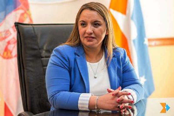 Hay que dejar de negar todo y empezar a proponer