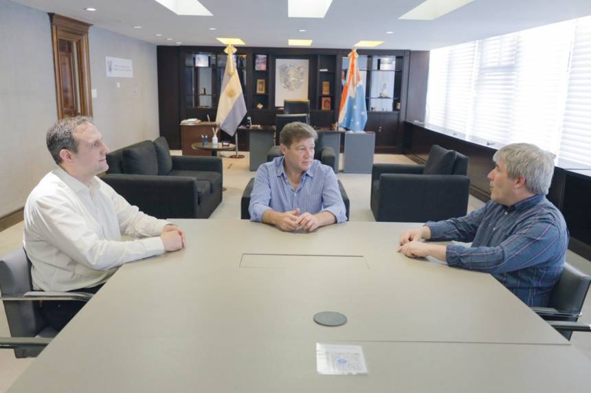  Asume Alejandro Barrozo al Ministerio de Economía de la provincia.