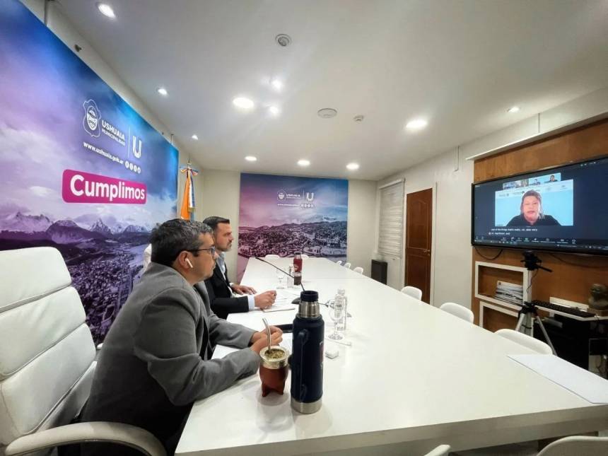 Ushuaia se posiciona en el mundo: Walter Vuoto participó en cumbre internacional de ciudades puerta de entrada a la Antártida