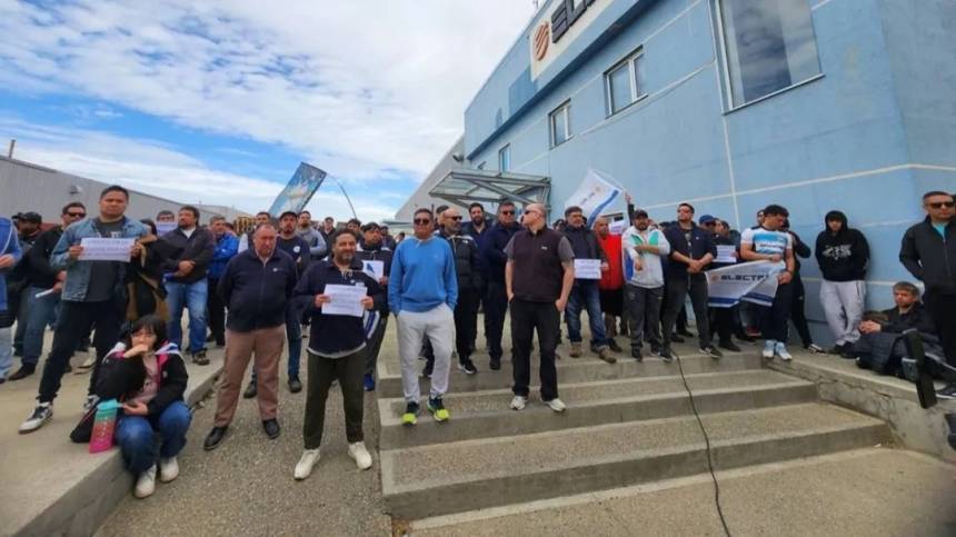 Vuoto apoyó avanzar en una ley de expropiación para garantizar los empleos en Aires del Sur