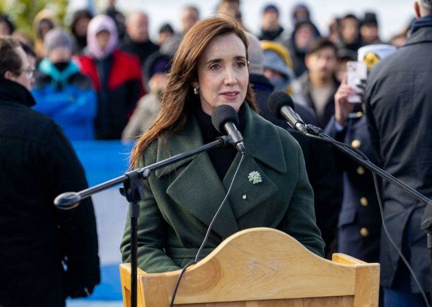 Villarruel endurece su postura sobre Malvinas y afirma que «los kelpers son ingleses en territorio argentino».