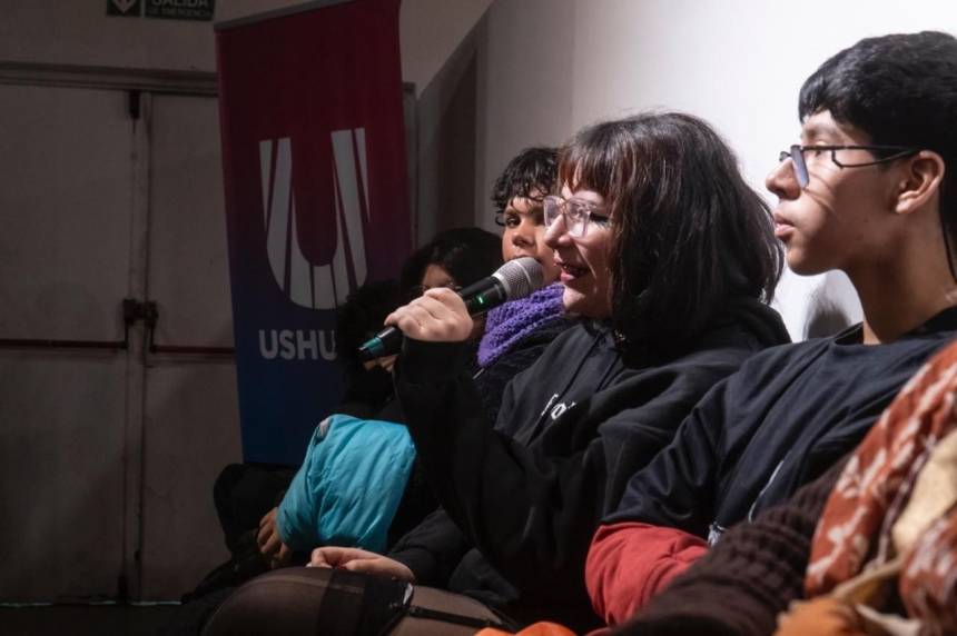 Luciano Cáceres desbordó la sala en Ushuaia durante el Festival de Cine del Fin del Mundo