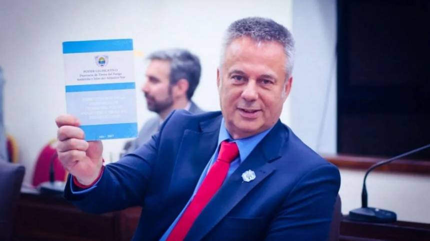 Pugna institucional en Tierra del Fuego: la Legislatura ratificó la derogación de la reforma constitucional