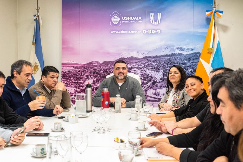 Paritarias en Ushuaia: Vuoto destrabó fondos con Provincia y pagará el último tramo del aumento municipal