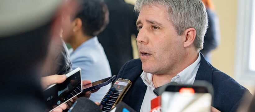 Tierra del Fuego: El Gobierno admitió una caída histórica de recursos y busca frenar la interna con los municipios