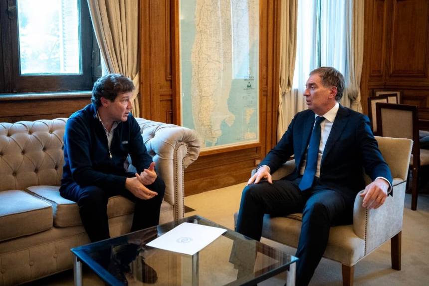 El Gobernador de Tierra del Fuego se reunió con el Jefe de Gabinete para abordar soberanía, inversiones y la crisis industrial de la provincia