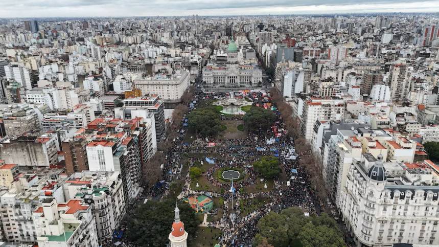 Oficialismo y oposición miden fuerzas en el Congreso en una semana clave para el Presupuesto y el DNU 70