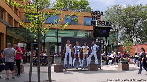 Un museo de ABBA en Estocolmo No son muchas las bandas que tienen un museo en su honor. ABBA sí. En 2013, el Museo ABBA abrió sus puertas en Estocolmo y es, hasta hoy, muy popular. Entre las instalaciones interactivas del recinto hay una cabina de karaoke
