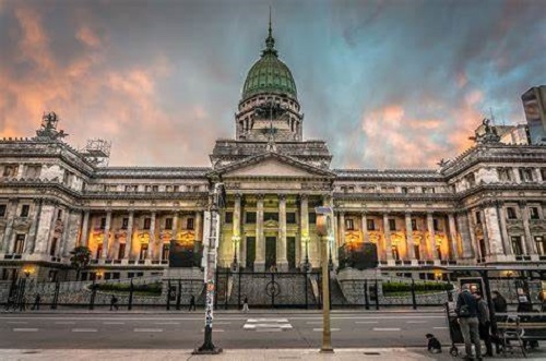 Primera sesión tras la prórroga del periodo ordinario en el Senado