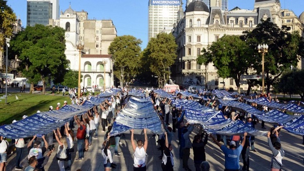 DÍA DE LA MEMORIA : A 45 años del golpe, homenajearon a las Madres Línea Fundadora en Plaza de Mayo