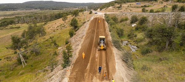“estamos contentos porque es una obra histórica, una obra muy esperada desde hace muchísimos años en la provincia”.