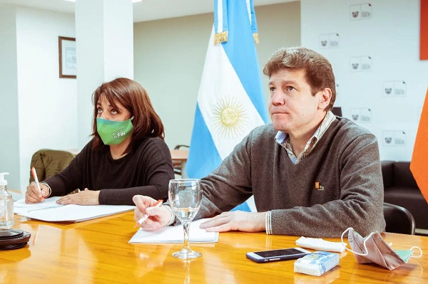 “Hemos buscado las mejores tierras de la ciudad de Río Grande y también de Ushuaia, donde todavía no pudimos concretar ninguna operatoria porque es aún más compleja la falta de tierra urbanizada”, sostuvo.