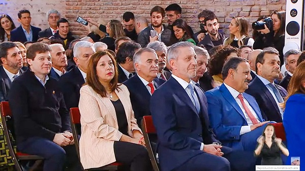 El Gobernador Melella asistió a la asunción del ministro Sergio Massa