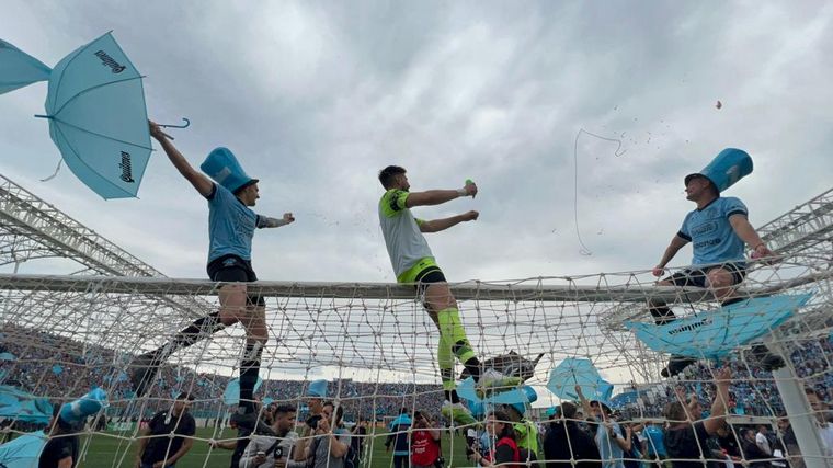 ¡Belgrano salió campeón y ascendió a Primera!