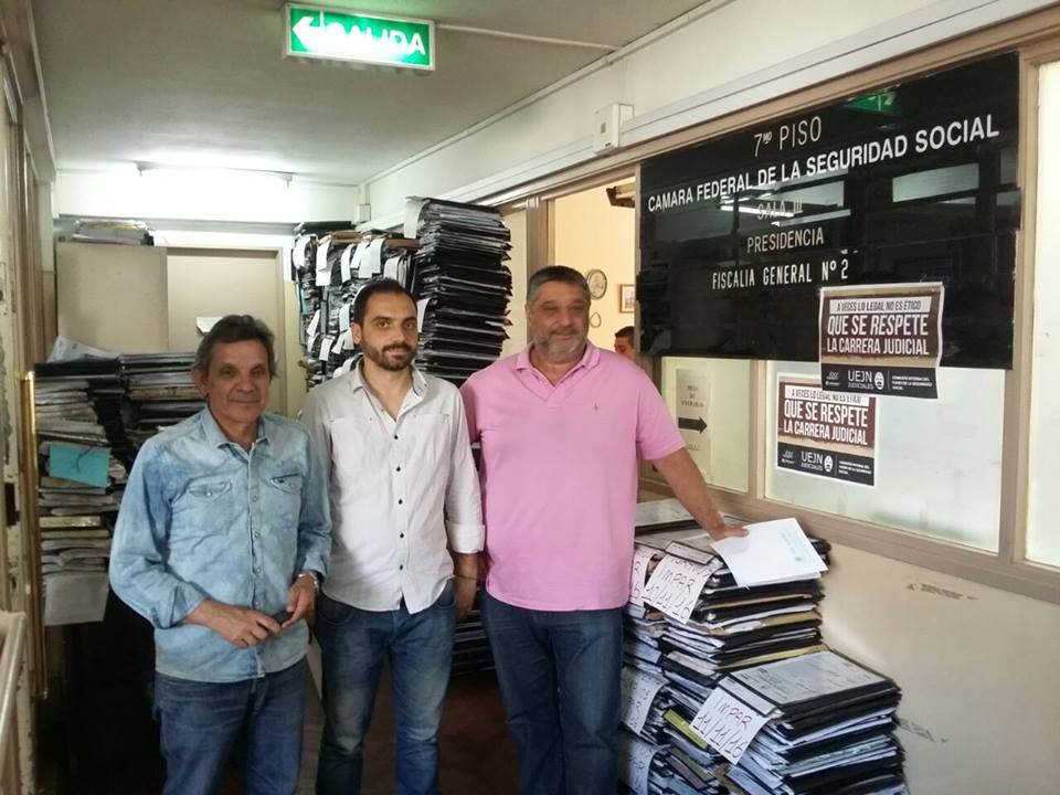 Carlos Ortega Secasfpi y compañeros ATE presentando en la cámara federal Seguridad Social
