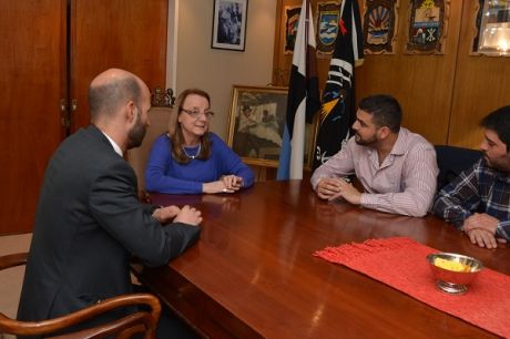 El intendente Walter Vuoto se reunió con Alicia Kirchner